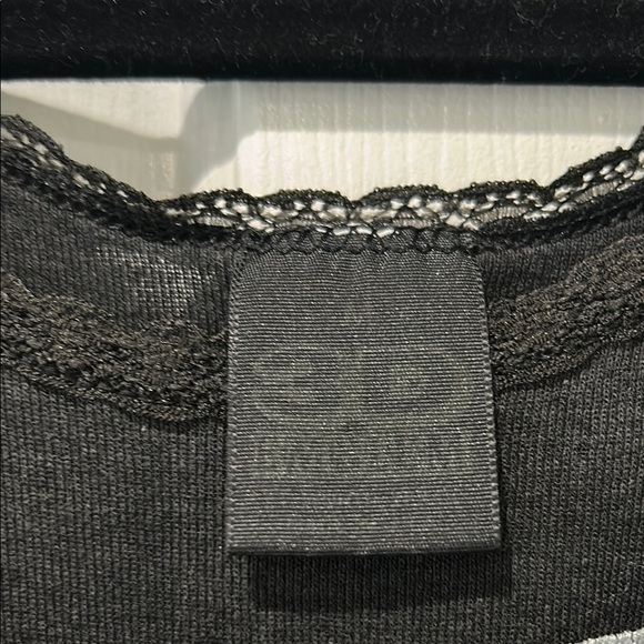 VINTAGE. 3D Emblem Harley-Davidson Black Pink Lace Trim Tank. Size Medium. - Picture 6 of 6